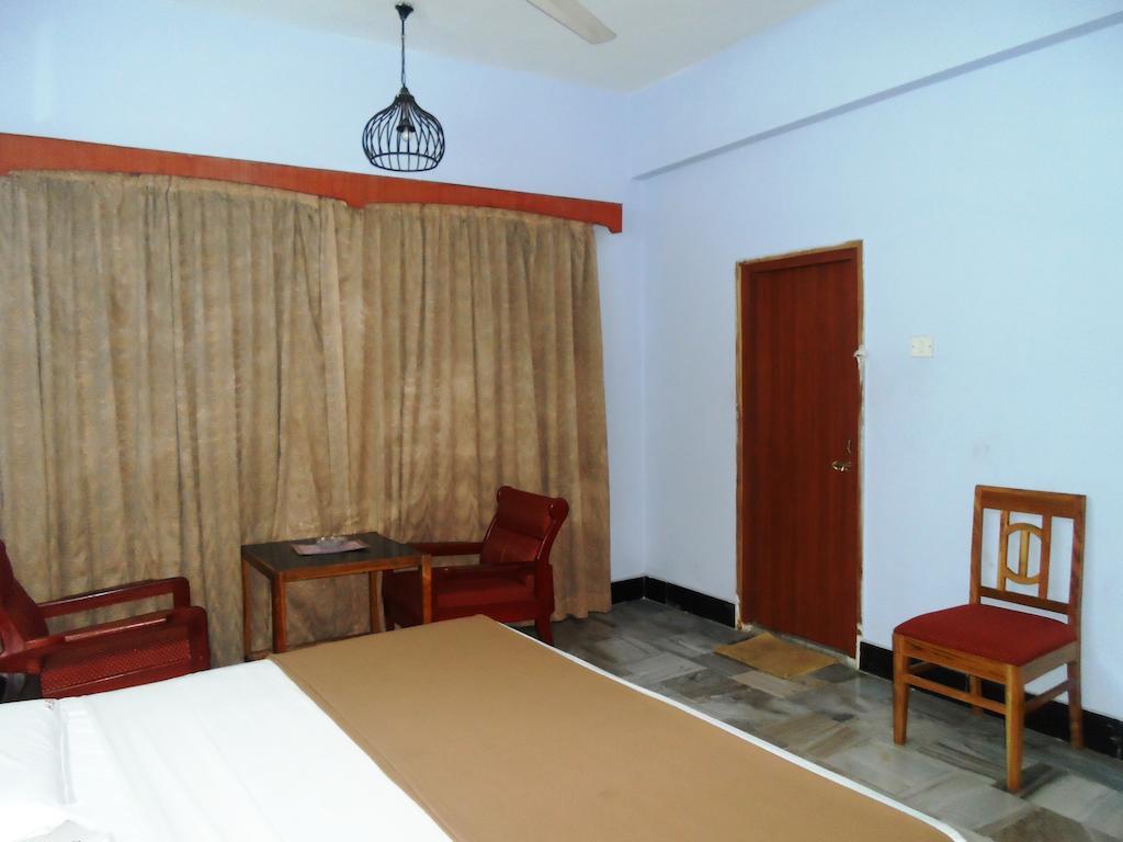 Hotel Bhimas Paradise Tirupati Quarto foto